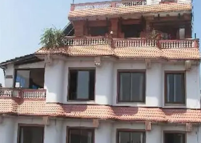 Heritage And Отель