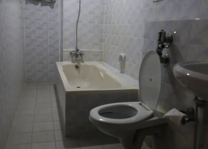 Heritage And Отель *