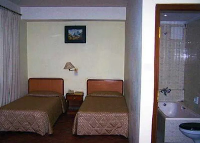 Отель Heritage And *