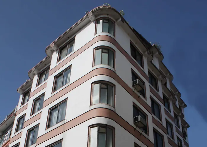 Heritage And Отель *